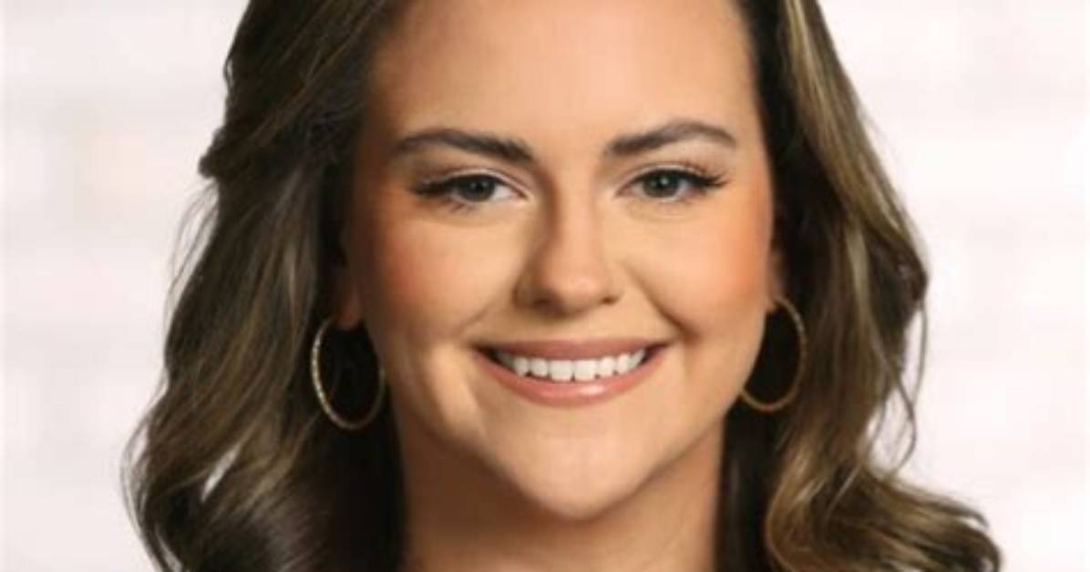 Claire Lavezzorio Nbc2, Bio, Age, Height, Husband, Salary, Net Worth, Kelo, Twitter
