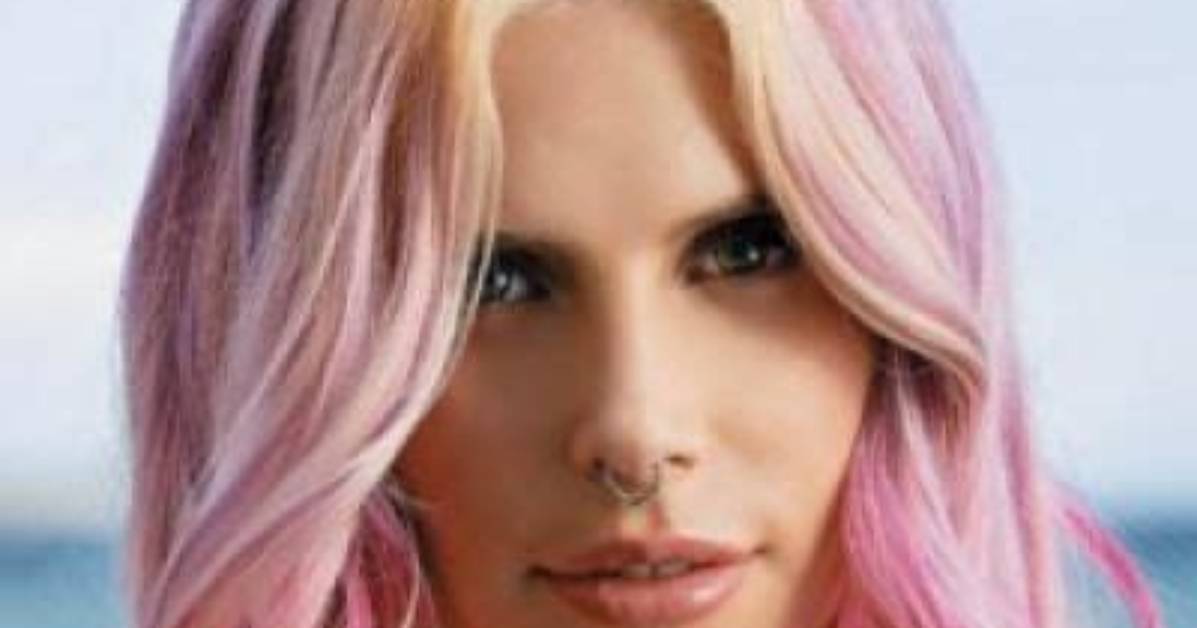 Cleo Rose Elliott Bio, Wiki, Age, Height, Family, Dating, Ascap, Music and Net Worth.