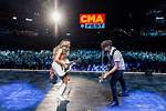 ‘Cma Best of Fest’ — Photos of the Tv Special