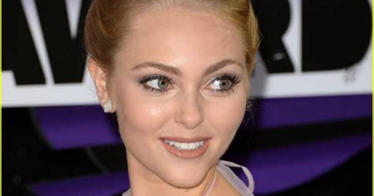 Cmt Awards 2013 — Red Carpet Pics