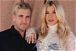 Comparing Kimberly Perry and Husband Johnny Costello Age & Net Worth ·