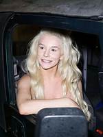 Courtney Stodden Goes Makeup-Free & Shows off Shorter & ‘Natural’ Hair While Wearing a Crop Top