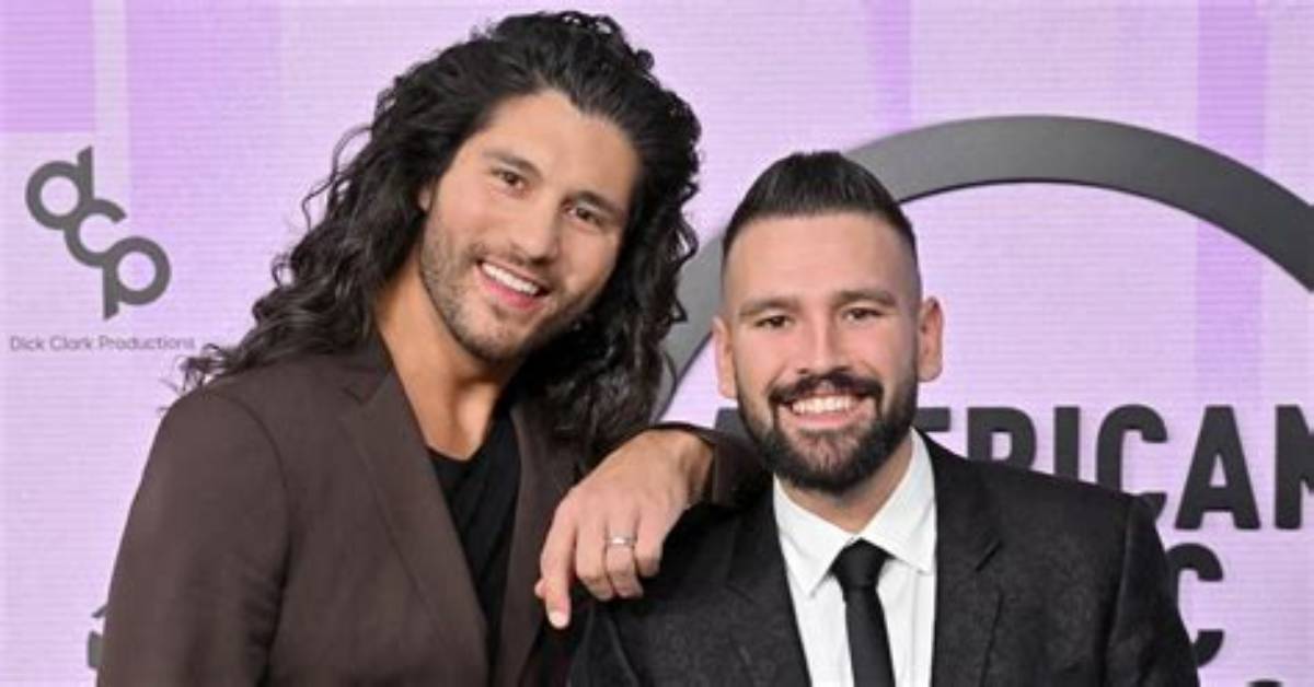 Dan + Shay Singer Shay Mooney Shows off 50 Lb. Weight Loss – Hollywood Life