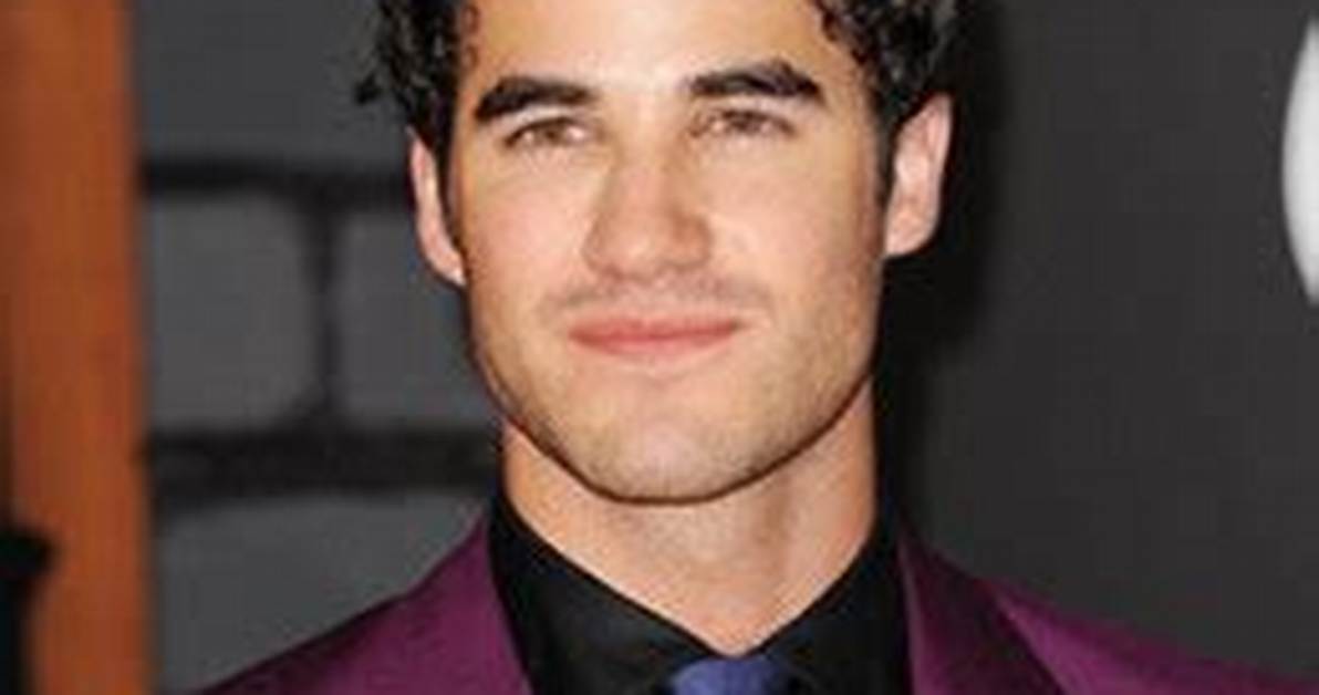Darren Criss Bio, Age, Height, Glee, Wedding, Wife, Gay, Hollywood, Versace and Nude