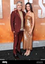 Dave Annable Kisses Wife Odette & Confirms They’re Back Together 10 Mos. Post-Split: 2020 ‘Ain’t All Bad’
