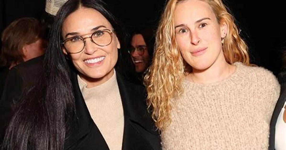 Demi Moore Works out with Daughter Rumer Willis on Greece Vacation – Hollywood Life