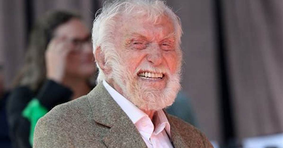 Dick Van Dyke: Photos – Hollywood Life