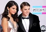Did Selena Gomez & Justin Bieber Break up? She Tweets About Heartache – Hollywood Life