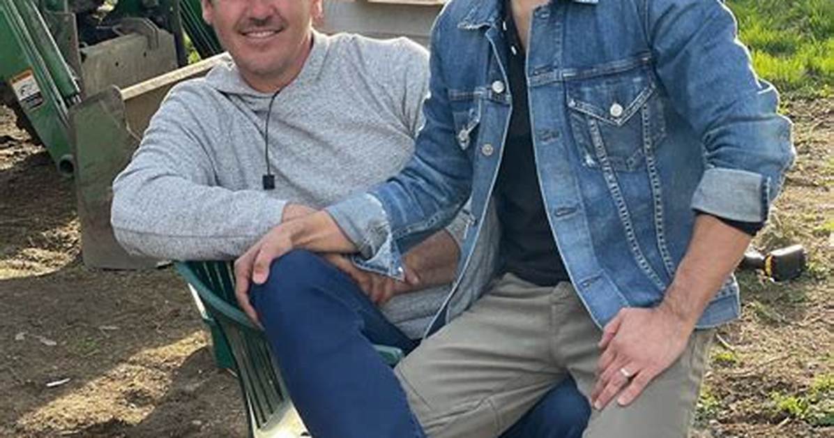 Discover: Is Jonathan Knight the Elder Sibling?