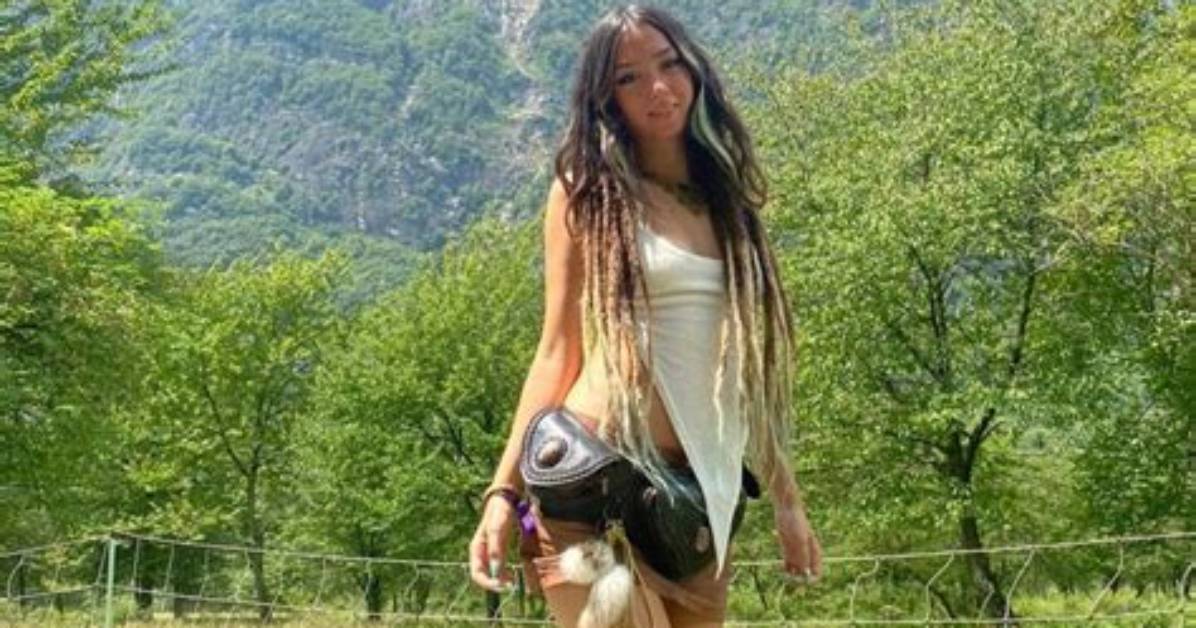 Discover the Enchanting World of Shani Louk with This Captivating Video