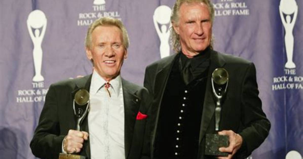 Discover the Height of Bobby Hatfield, Legendary Musician