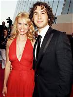 Does Josh Groban Have a Wife? His Love Life Revealed – Hollywood Life