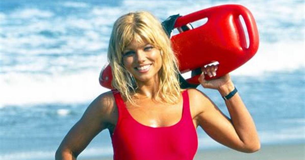 Donna D’errico Posts Hot Pink Bikini Video – Hollywood Life