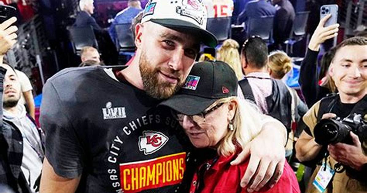 Donna Kelce Hugs Sons Travis & Jason After Super Bowl Win & Loss – Hollywood Life