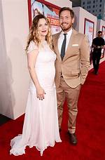 Drew Barrymore Talks Dating After Her Divorce: Watch – Hollywood Life