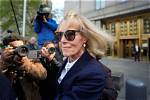 E. Jean Carroll Tells Jury ‘Donald Trump Raped Me’ – Hollywood Life