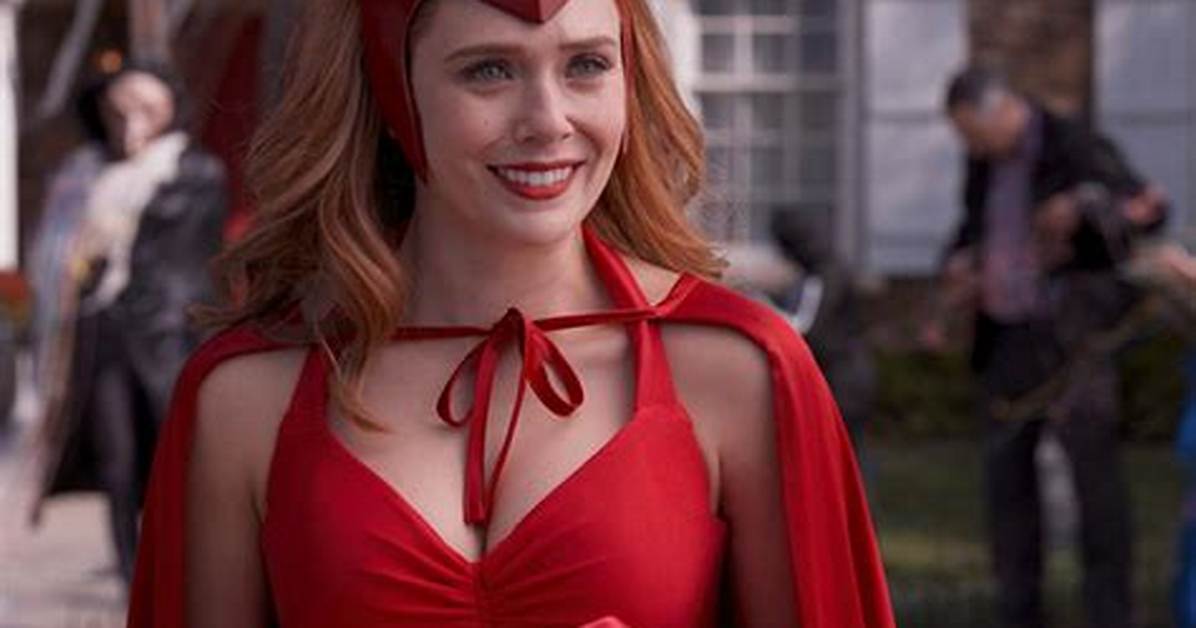 Elizabeth Olsen Reacts to Wanda’s Arc in ‘Doctor Strange 2’: ‘It Needed to End Where It Ends’
