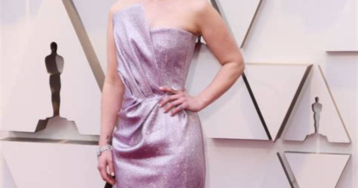 Emilia Clarke’s Dress at Oscars 2019 & Brown Hair Makeover – Hollywood Life