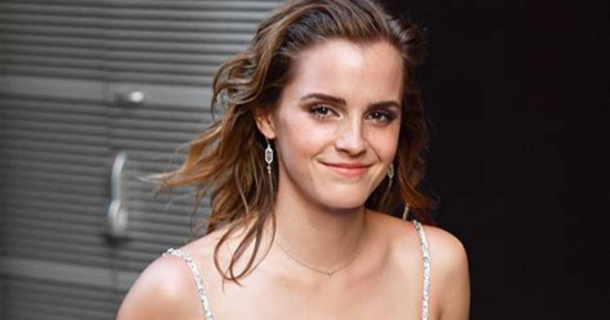 Emma Watson Rocks Neon Pink Bikini in Italy with Friends — See Pics – Hollywood Life