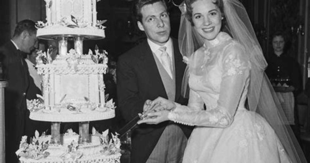 Exclusive Wedding Pics – Hollywood Life