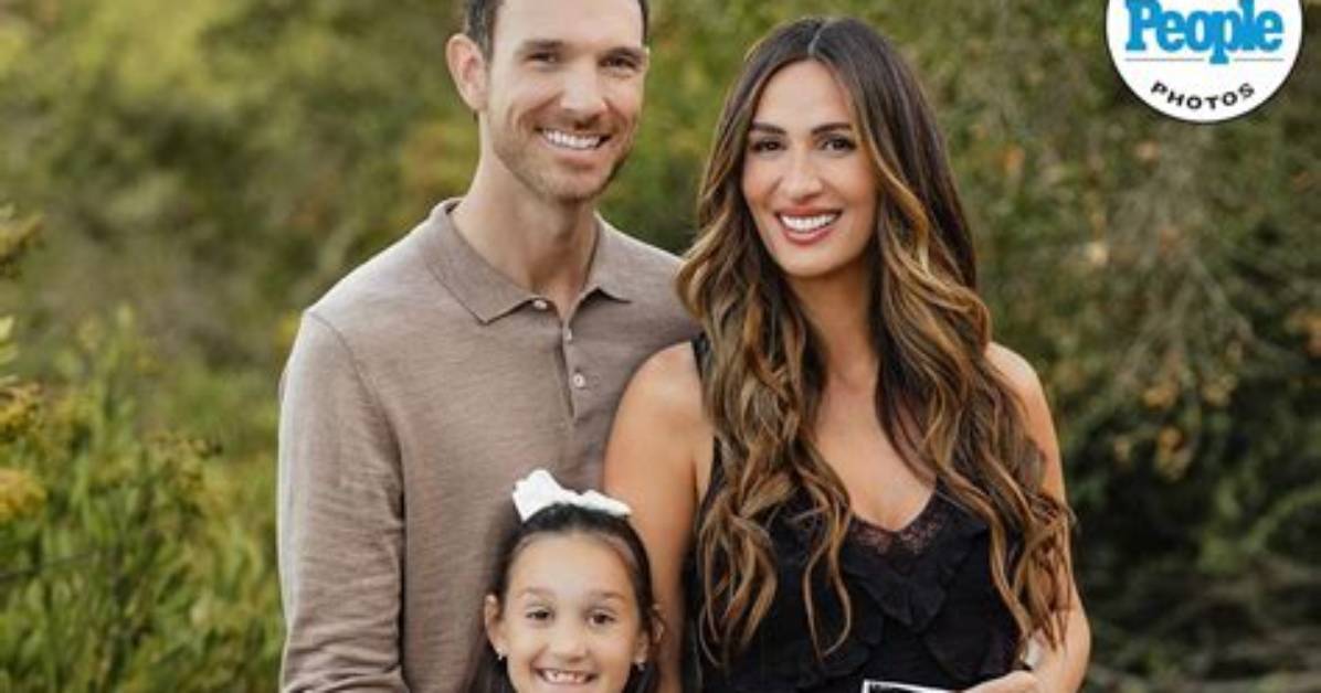 Expecting Baby No. 2 with Husband Aaron – Hollywood Life