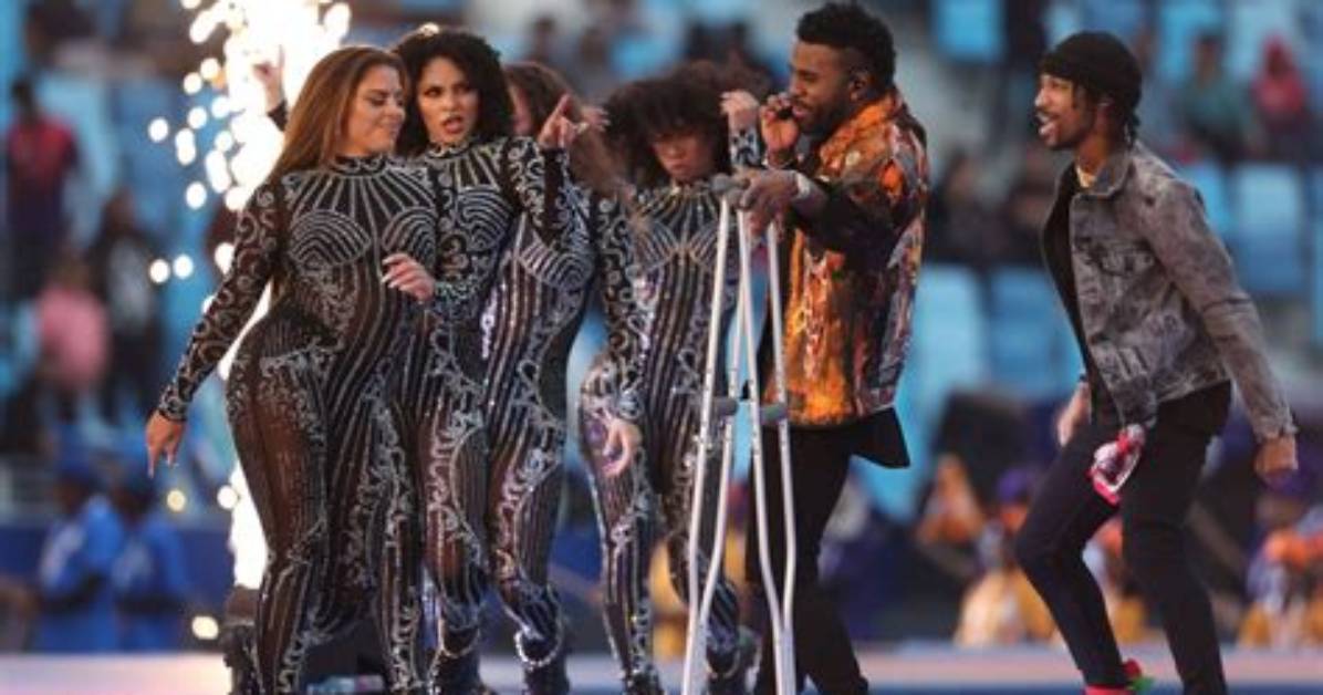 Facts About Singer Performing at Super Bowl Lvi – Hollywood Life