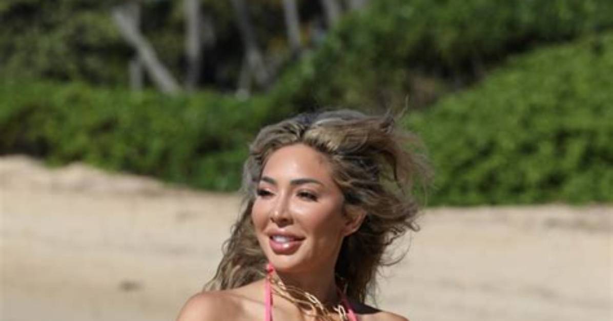 Farrah Abraham’s Pink Bikini in Hawaii: Photos – Hollywood Life