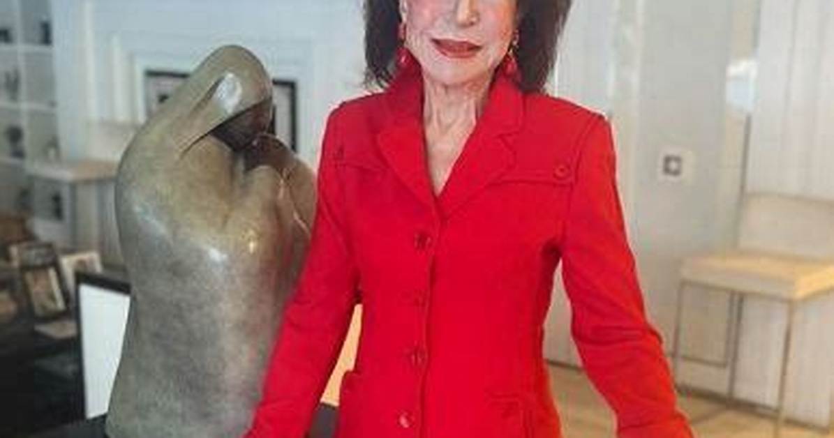 Florine Mark Wikipedia and Age: Family and Net Worth 2023