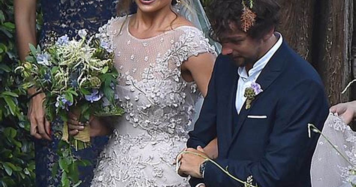 Former Disney Star Marries Stephen Ring in Italy – Hollywood Life