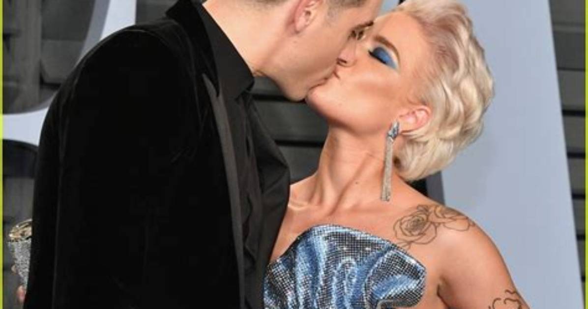 G-Eazy & Halsey Passionately Kiss After Taking Romance to Alexander Wang Show — Pda Pics