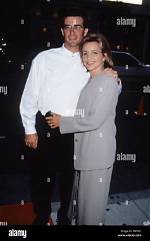 Gabrielle Carteris Husband Charles Isaacs, More Net Worth and Age Kids