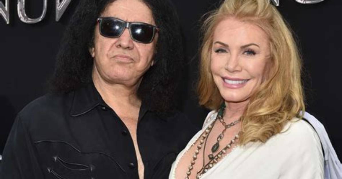 Gene Simmons & Wife Shannon Tweed Shop for Groceries in L. A. – Hollywood Life