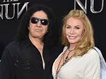 Gene Simmons & Wife Shannon Tweed Shop for Groceries in L. A. – Hollywood Life