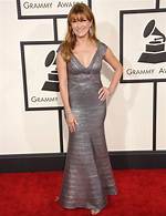 Grammys Plunging Dresses: Cleavage Rocks the Red Carpet