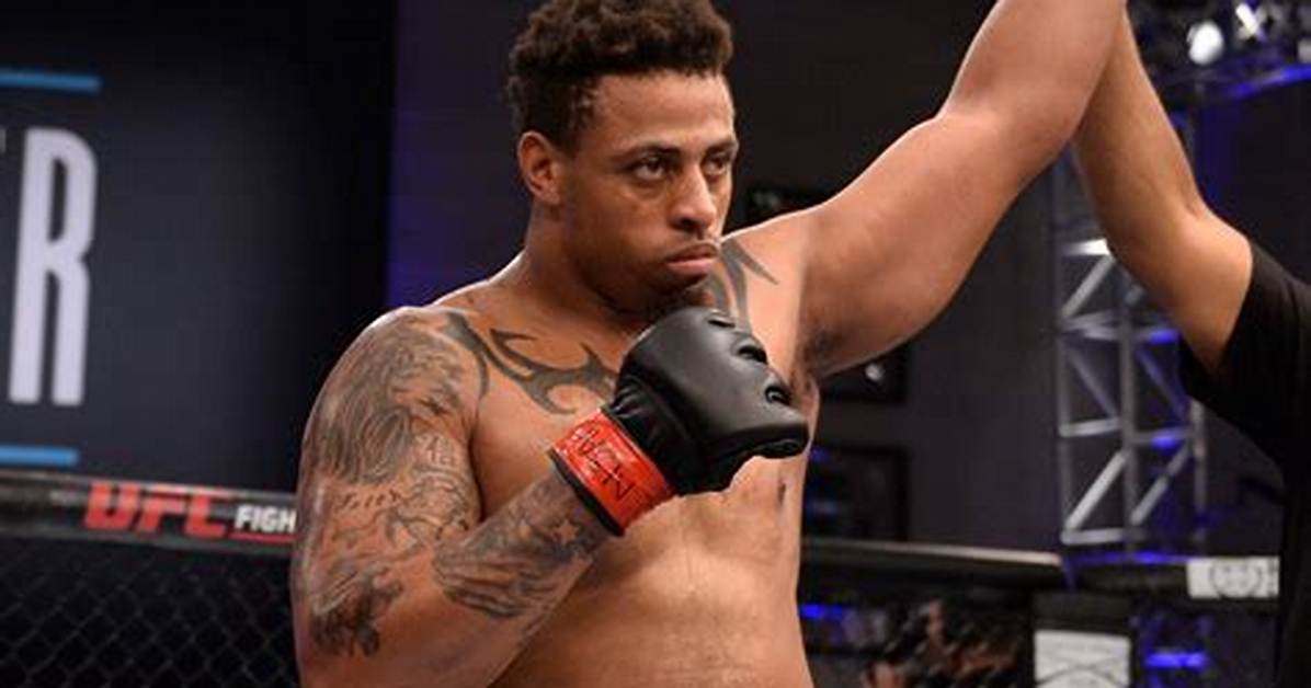 Greg Hardy — Pics