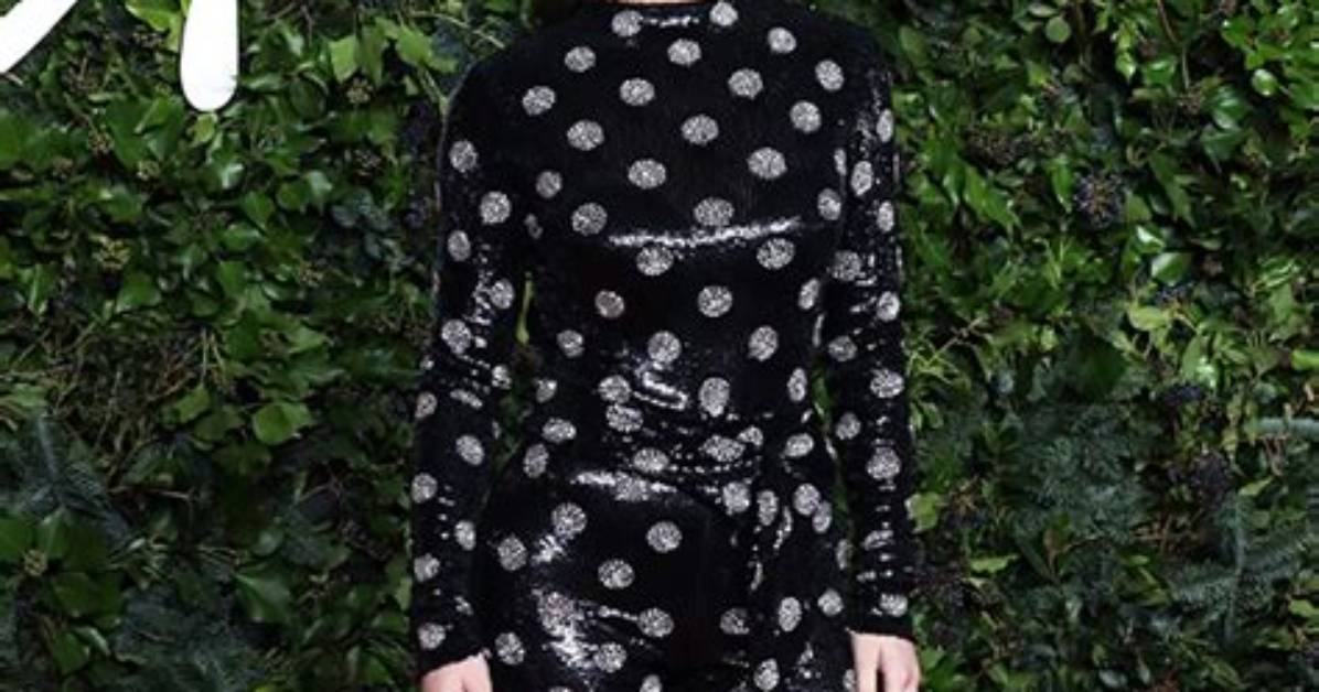 Hailee Steinfeld Smolders in Black Jumpsuit for 2021 Fashion Awards – Hollywood Life