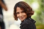 Halle Berry Goes Makeup-Free for Her Morning Skin Care Routine: Watch – Hollywood Life