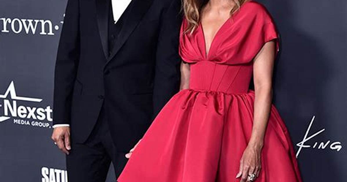 Halle Berry Rocks Plunging Red Dress with Van Hunt – Hollywood Life