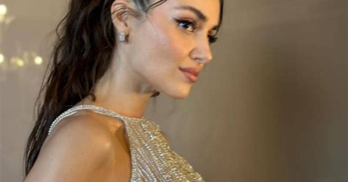 Hande Er%C3%A7El 150. Jpg
