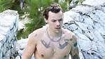 Harry Styles Goes Shirtless During Getaway to the Amalfi Coast: Pic – Hollywood Life