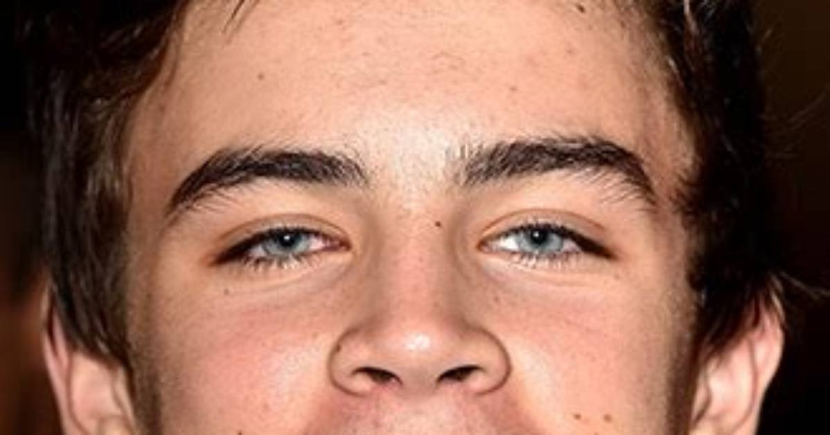 Hayes Grier Celebrity Profile – Hollywood Life