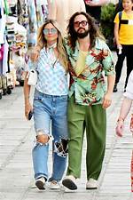 Heidi Klum Licks Husband Tom Kaulitz’s Face as They Cuddle in Bed Together — Watch