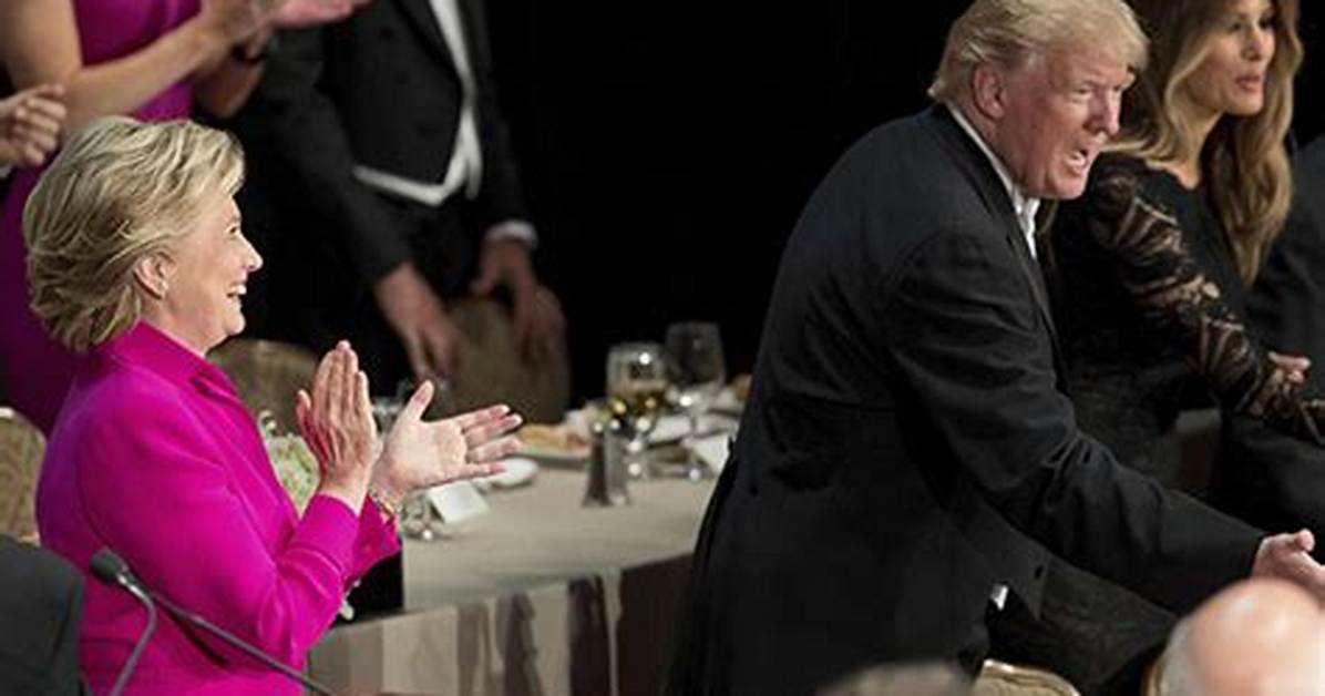 Hillary Clinton & Donald Trump Awkward Dinner — Pics