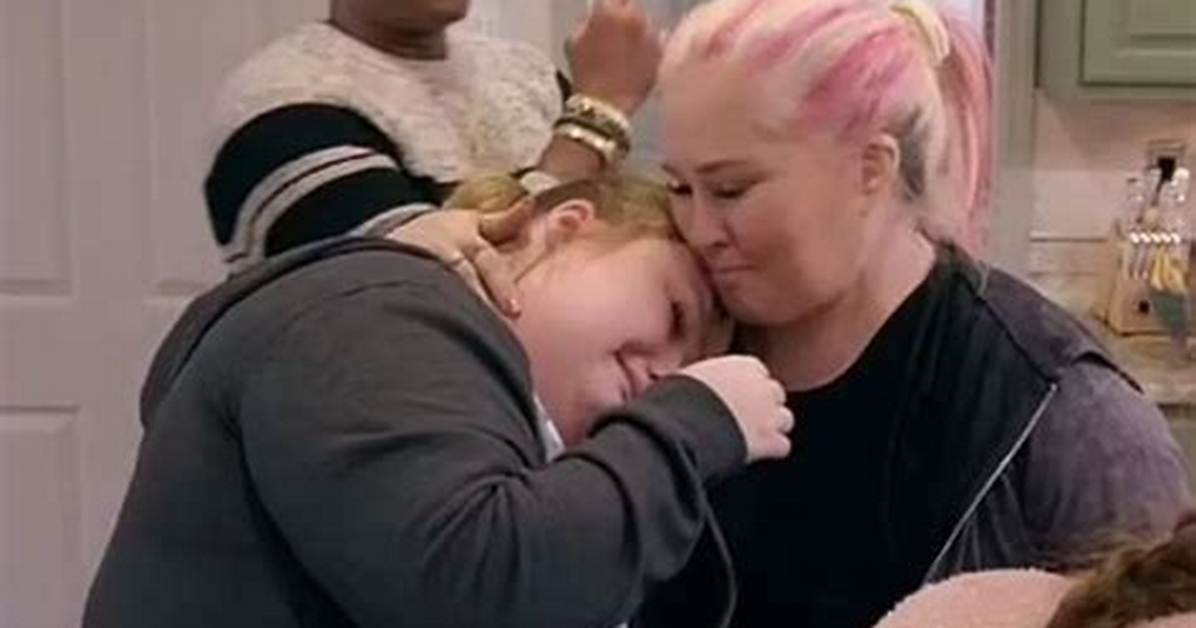 Honey Boo Boo Cries as She Reunites with Mama June Post-Rehab – Hollywood Life
