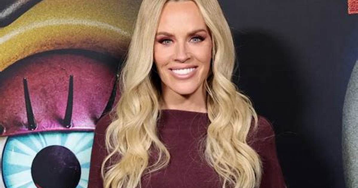 How Many Times Jenny Mccarthy Has Walked Down the Aisle: a Marriage History
