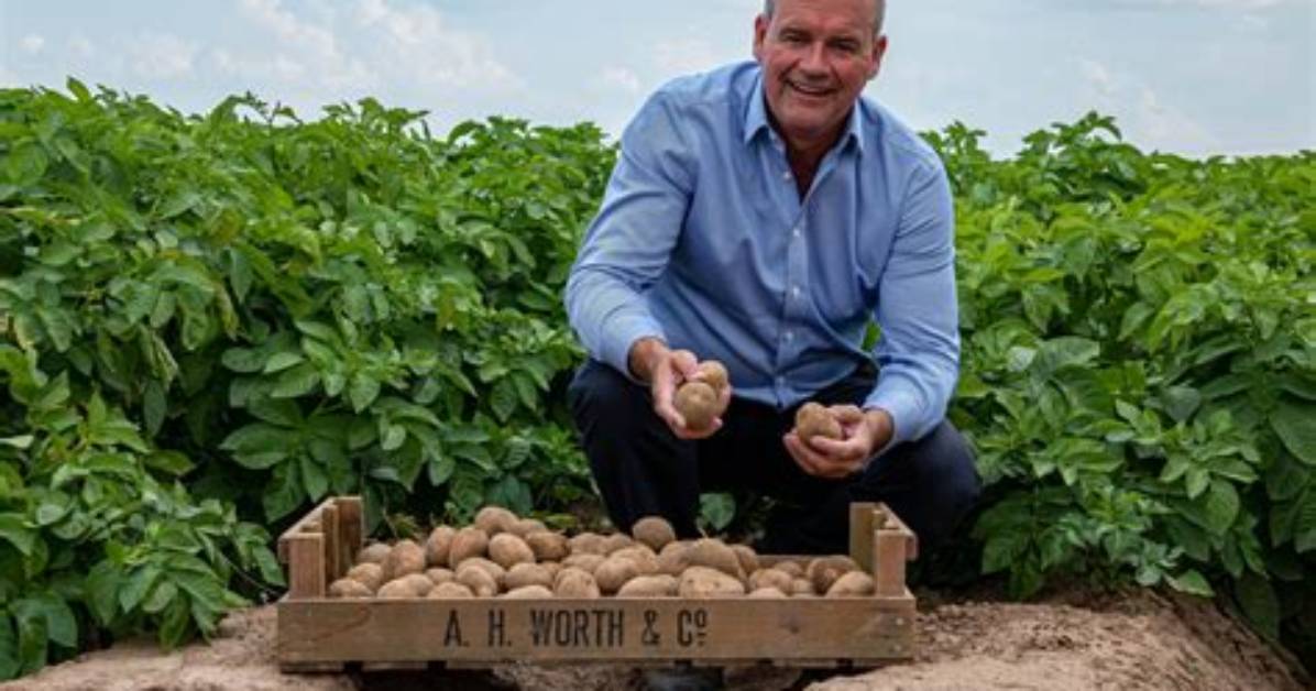 How Much Is Paul Duncan Worth? Uncovering the Financial Success of the Writer