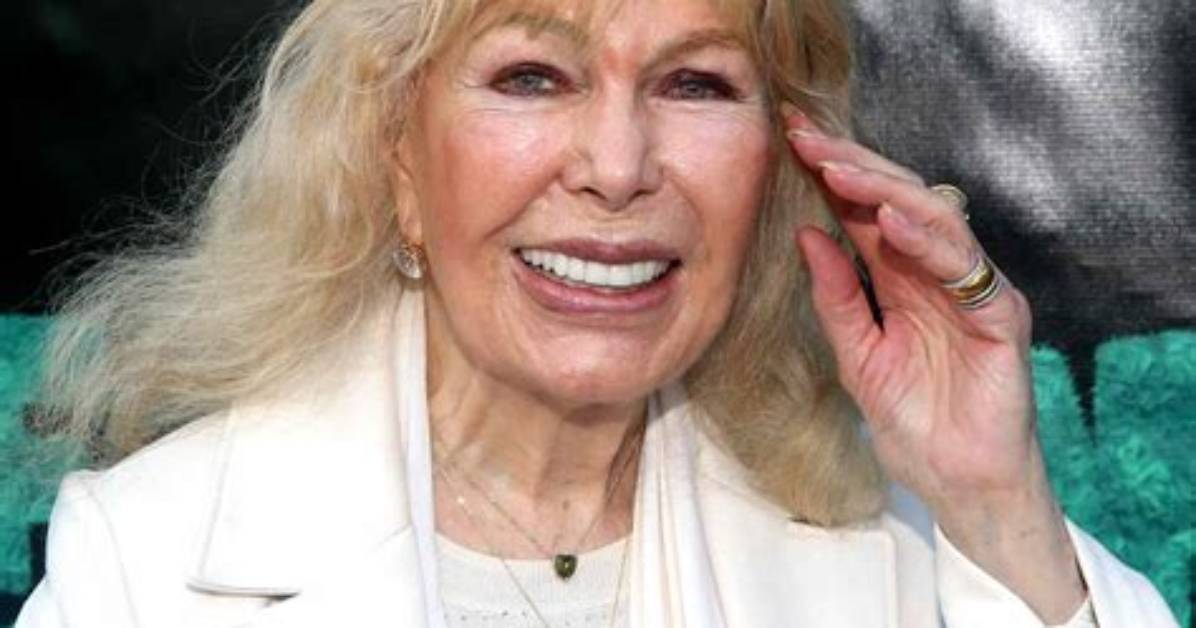 How Much Money Does Loretta Swit Make? Latest Loretta Swit Net Worth Income Salary