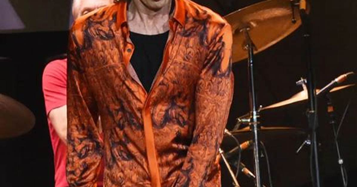 How Much Money Does Mick Ronson Make? Latest Mick Ronson Net Worth Income Salary