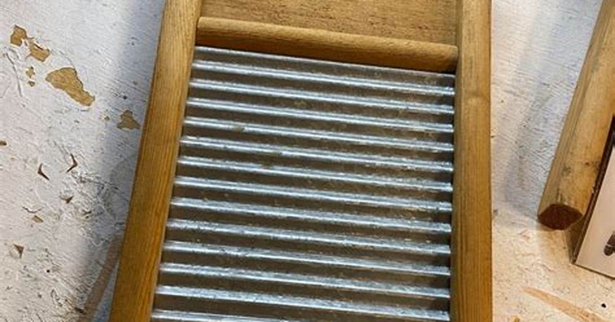 How to Use a Washboard