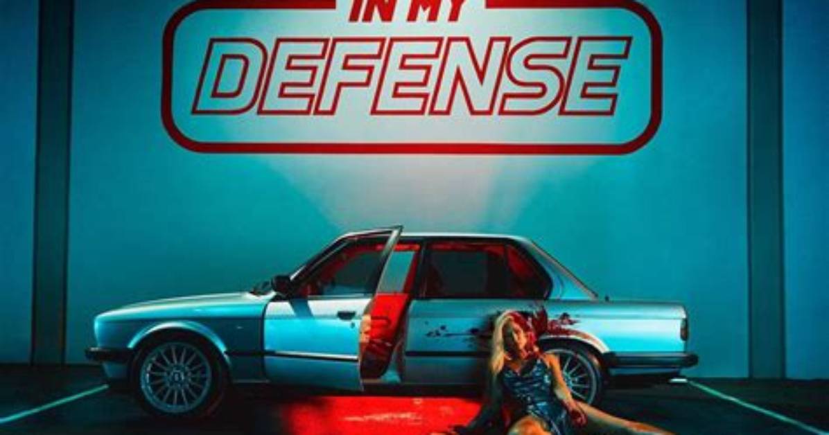 Iggy Azalea Defends Her ‘In My Blood’ Album Cover on Twitter – Hollywood Life